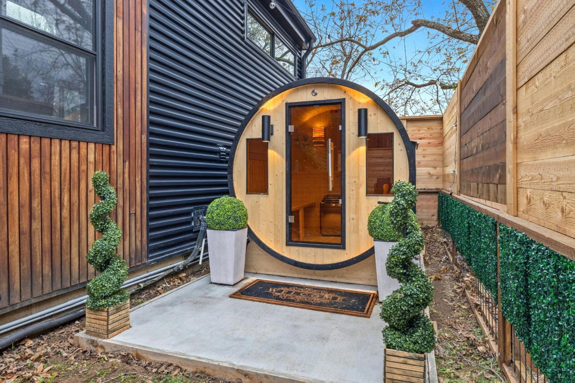 Villa Amp House-Seen On Tiny House Nation-Sauna-1Mi To Dt Fayetteville Exterior foto